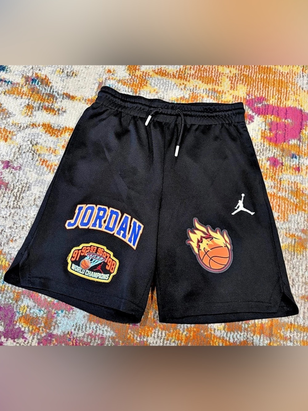Jordan basketball shorts in Black Size youth Large Like New